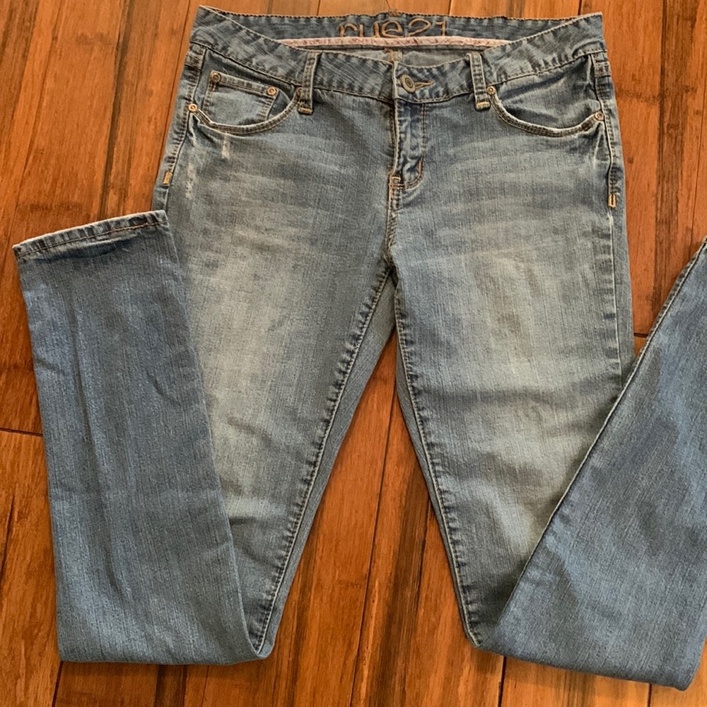 💕💕3 for 15.00 Low rise jeans from rue 21